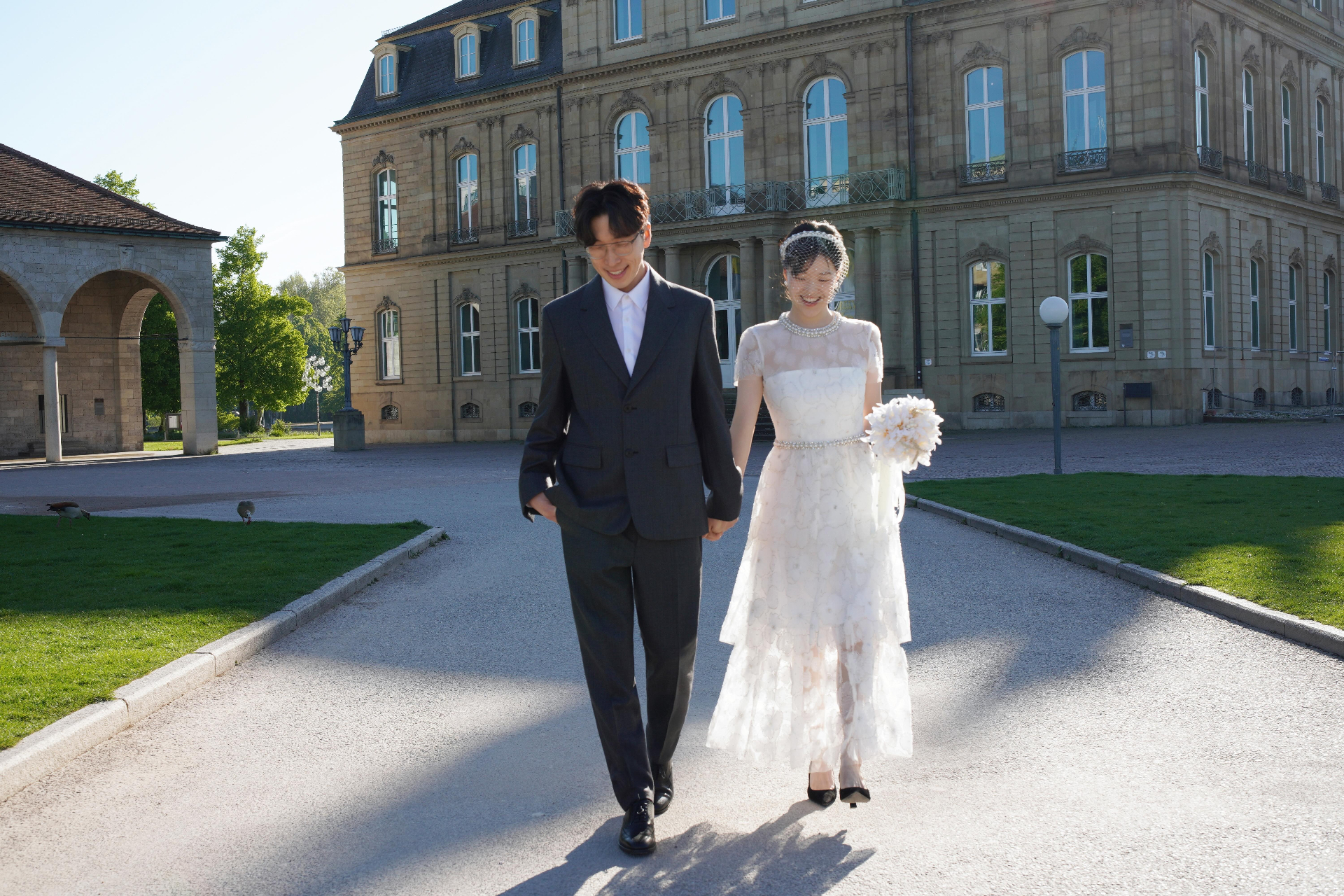 Jeong Min and Jeeyoung